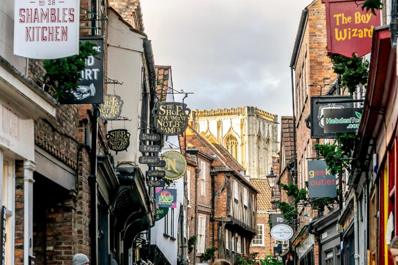2 Rowntree House Apartment York Bagian luar foto